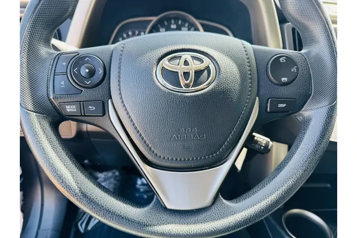 $13995 : 2015 RAV4 LE image 9