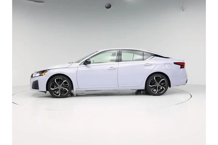 $23998 : Nissan Altima 2023 2.5 SR 4d image 3