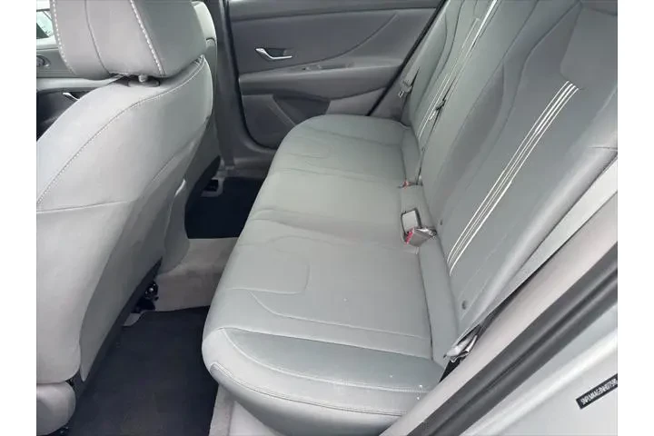 $18499 : Hyundai ELANTRA 2022 SEL 4dr image 5