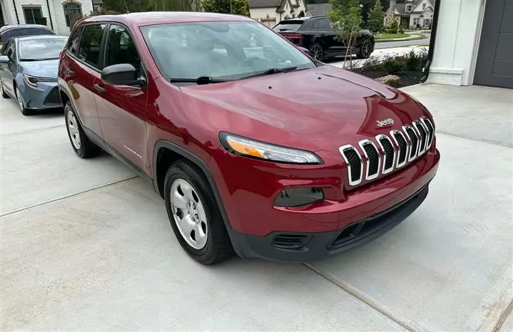 $6500 : 2016  Cherokee SPORT image 2