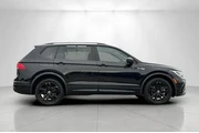 $22156 : Volkswagen Tiguan 2022 SE R- thumbnail