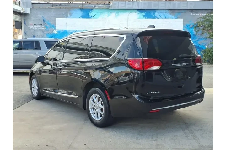 $20799 : Chrysler Pacifica 2020 Touri image 5