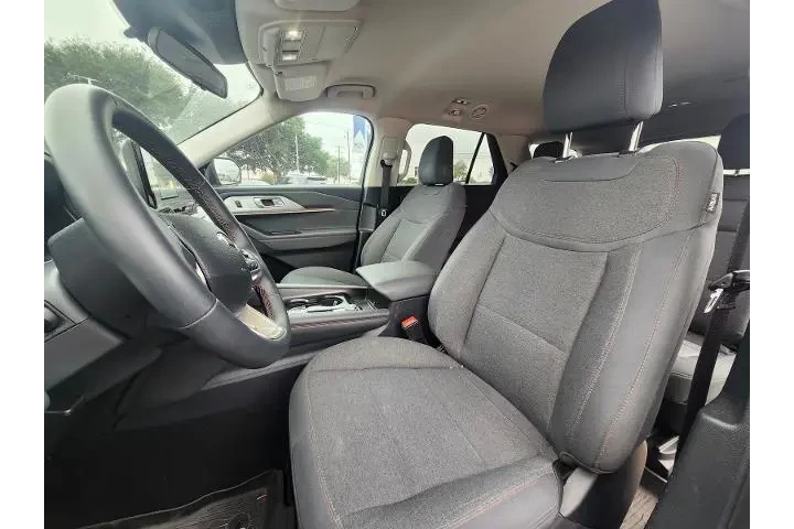 $35998 : Ford Explorer 2025 Active 4d image 9