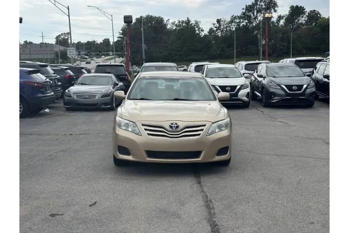 $5750 : 2011 Camry LE image 7