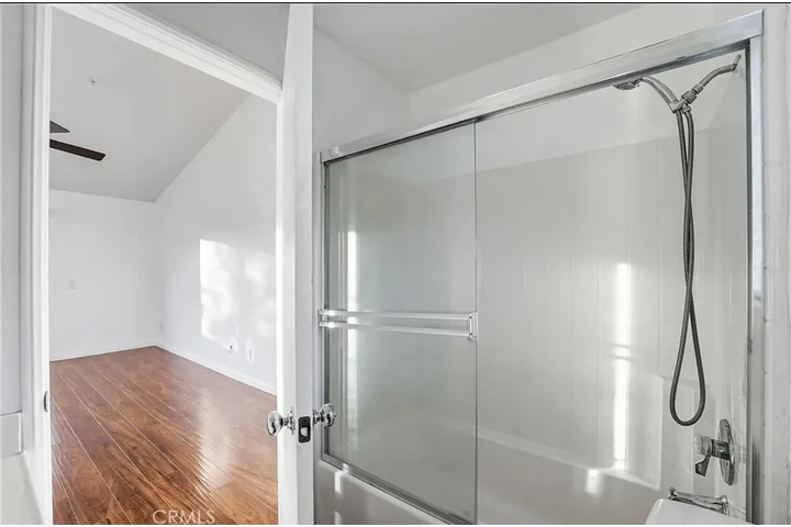 $1200 : Spruce St  Placentia, CA image 1