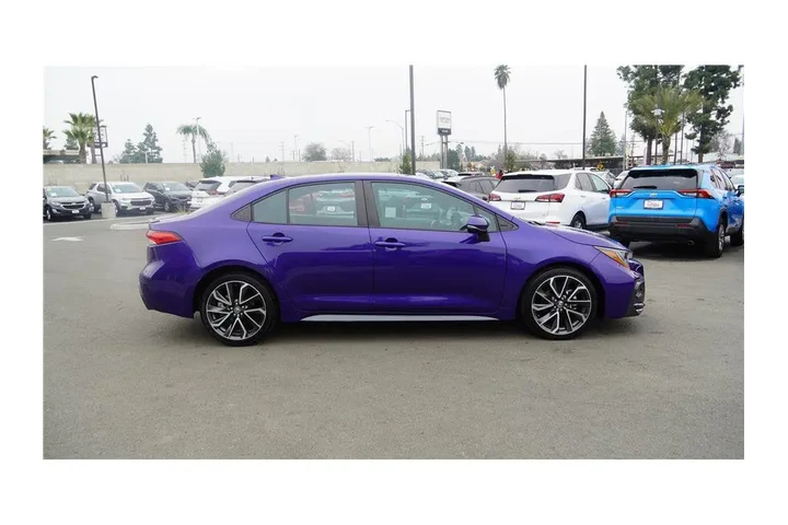 $19700 : 2022 Corolla SE Sedan 4D image 5