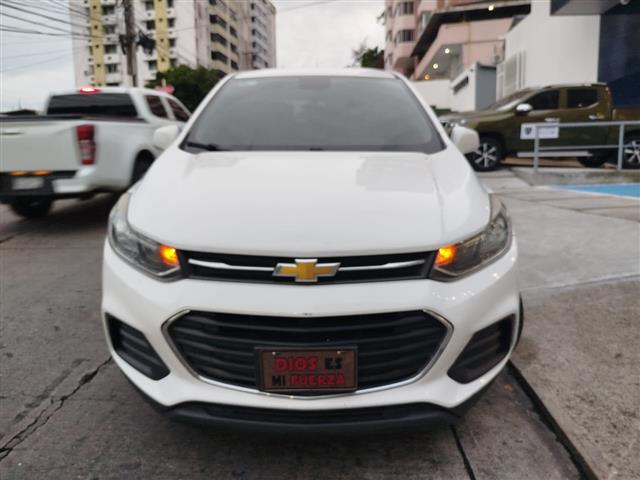 $4500 : Chevrolet Trax 2015 image 1