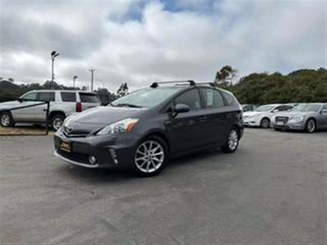 $10999 : 2013 TOYOTA PRIUS V image 1