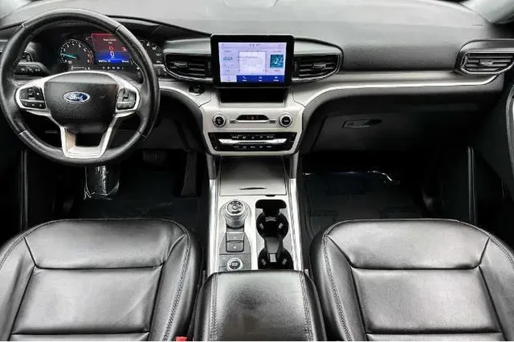 $25288 : Ford Explorer 2023 AWD XLT 4 image 5