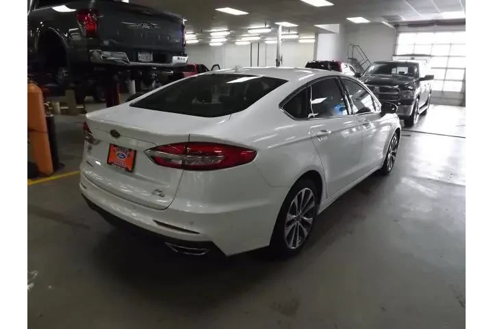 $11985 : Ford Fusion 2019 AWD SE 4dr image 5