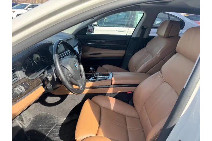 $9950 : 2012 BMW 7 Series 750Li xDrive image 8