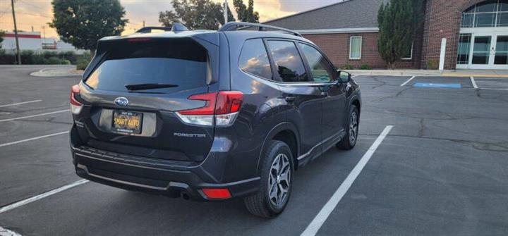 $20700 : 2019 Forester Premium image 9