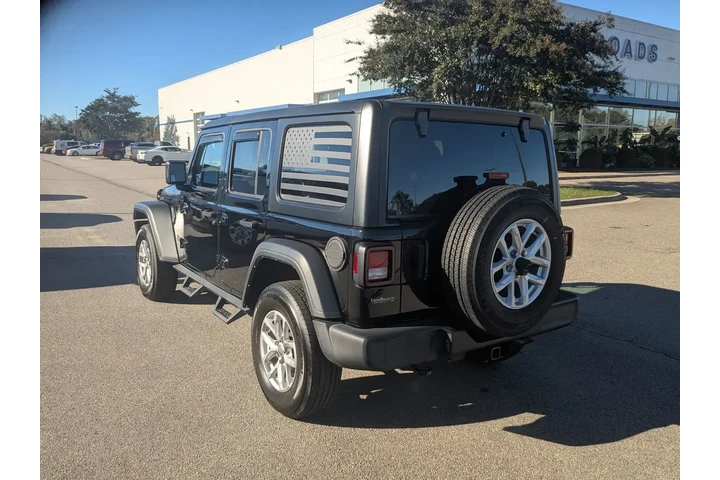 $29995 : Jeep Wrangler 2023 4x4 Sport image 5