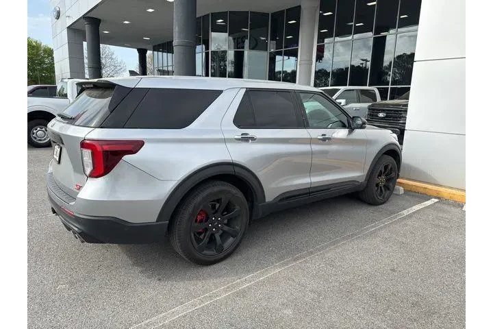 $34325 : Ford Explorer 2021 AWD ST 4d image 3