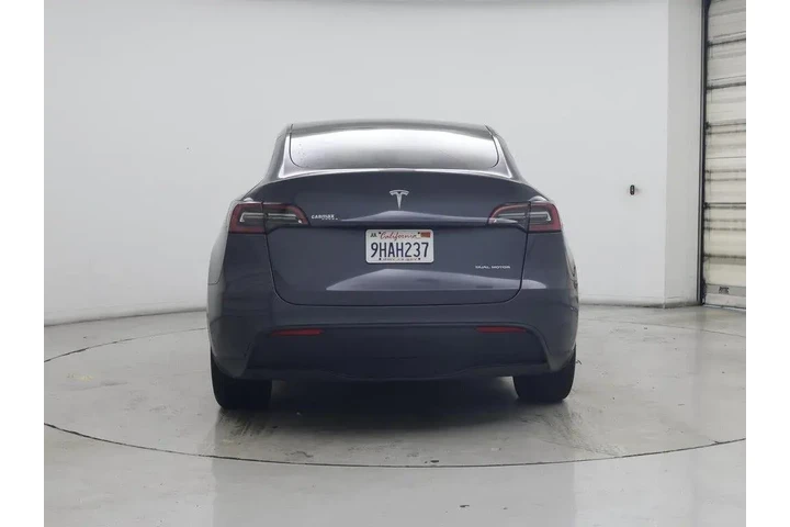 $35998 : Tesla Model Y 2023 AWD Long image 6