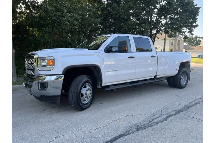 $27995 : 2018 GMC Sierra 3500HD image 9
