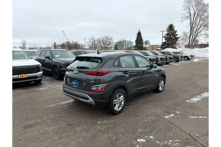 $20200 : Hyundai KONA 2023 AWD SE 4dr image 2