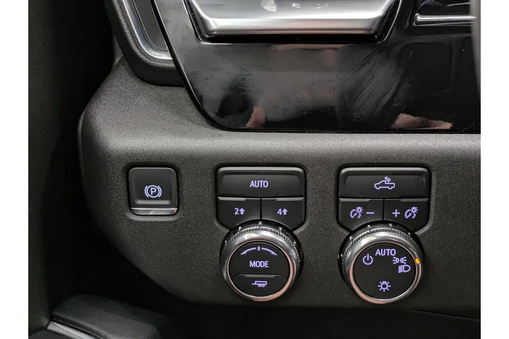 $37995 : Pre-Owned 2024 Sierra 1500 SLE image 8