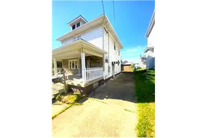 $1250 : Rental property with 3 bedro image 2