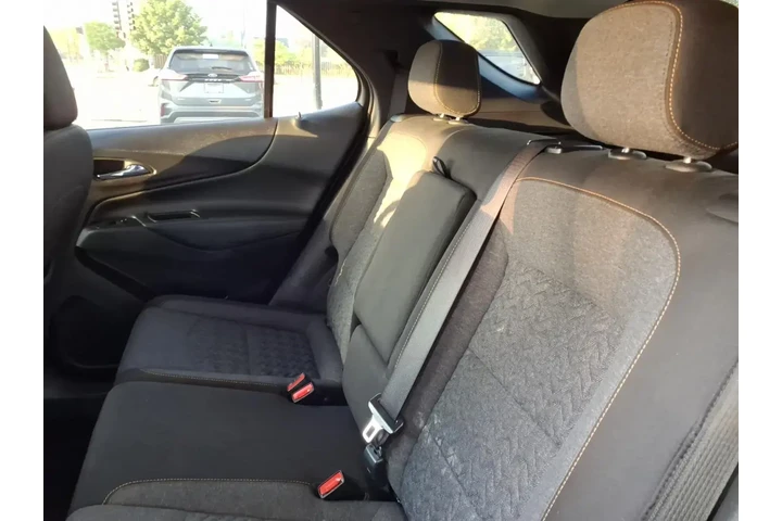 $25691 : Chevrolet Equinox 2024 LT 4d image 1