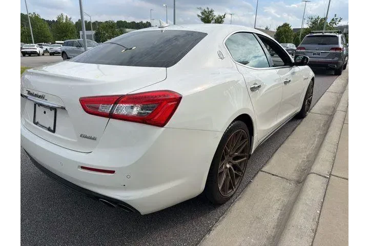 $19898 : Maserati Ghibli 2019 4dr Sed image 5
