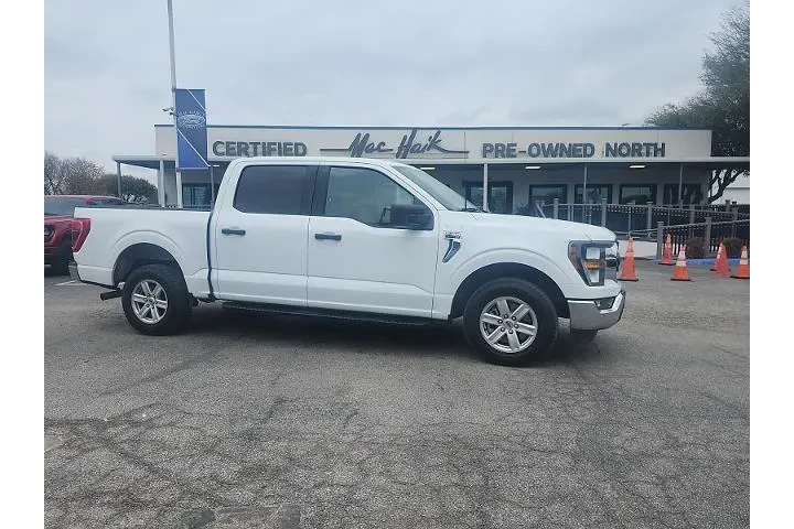 $29597 : Ford F-150 2023 4x2 XL 4dr S image 1