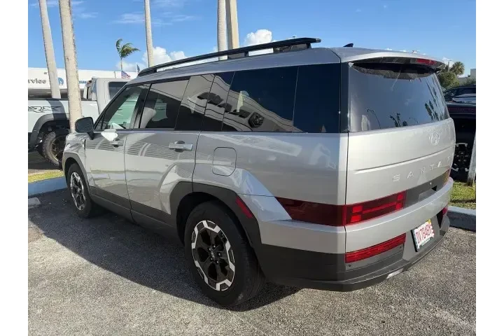 $30990 : Hyundai SANTA FE 2024 SEL 4d image 6