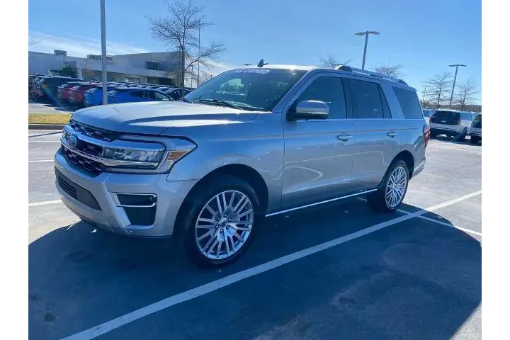 $39994 : Ford Expedition 2024 4x2 Lim image 3