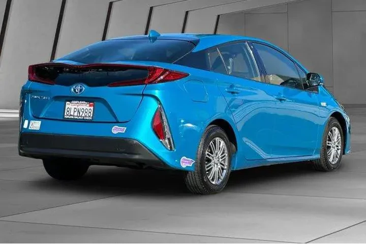 $22900 : Toyota Prius Prime 2019 Prem image 4