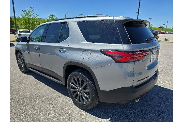 $35500 : Chevrolet Traverse 2023 4x4 image 3