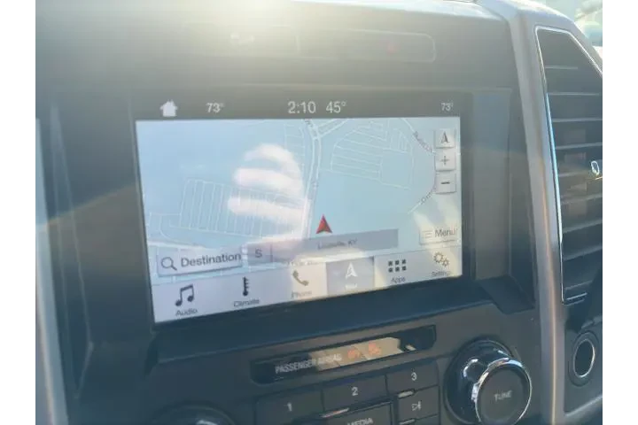 $18777 : Ford F-150 2017 4x4 Lariat 4 image 4