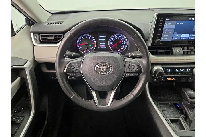 $20998 : Toyota RAV4 2021 AWD XLE 4dr image 10