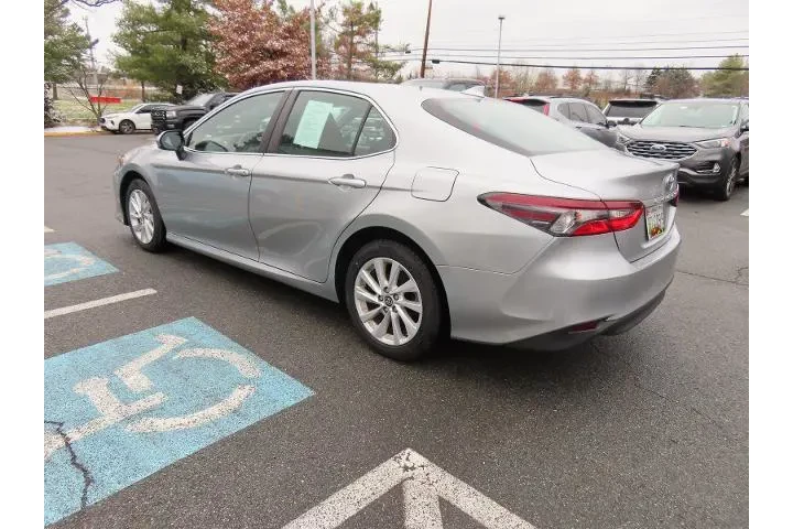 $20900 : Toyota Camry 2023 LE 4dr Sed image 6