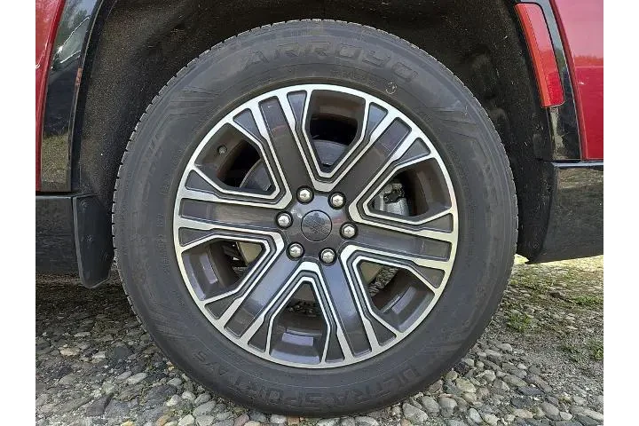 $39798 : Jeep Wagoneer L 2024 4x4 Ser image 7