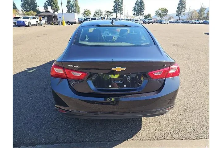 $18995 : Chevrolet Malibu 2023 LT 4dr image 4