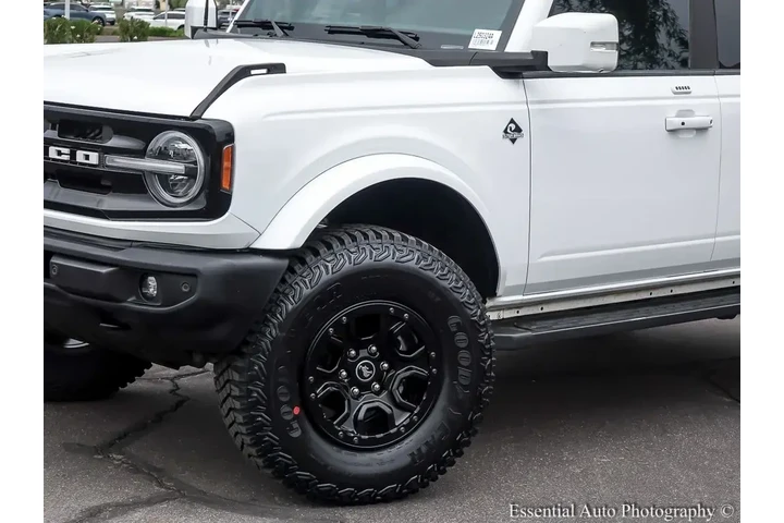 $39497 : Ford Bronco 2022 4x4 Outer B image 3
