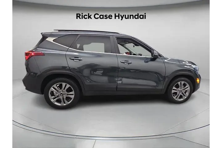 $17991 : Kia Seltos 2023 S 4dr SUV image 4