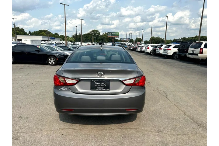 $4980 : 2011 Sonata 4dr Sdn 2.4L Auto image 3
