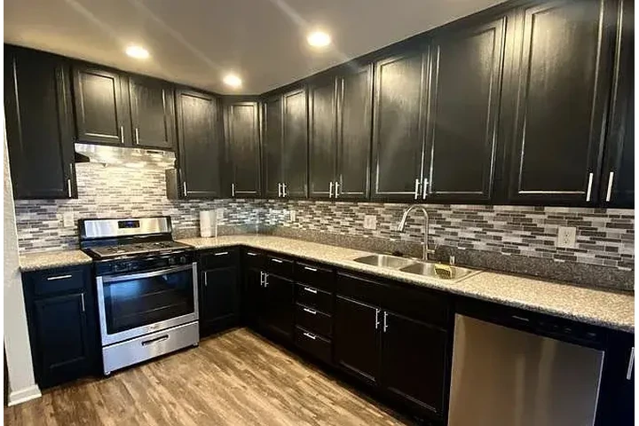 $1500 : Check out this home. image 4