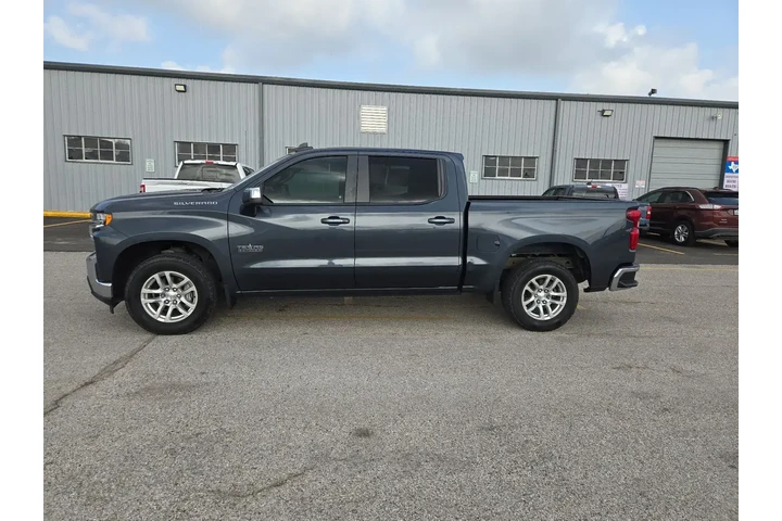 $27983 : Chevrolet Silverado 1500 202 image 2