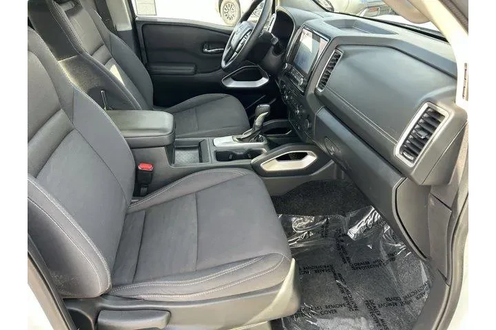 $27496 : Nissan Frontier 2022 4x4 S 4 image 9