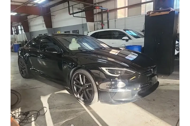 Tesla Model S 2022 AWD Plaid image 2