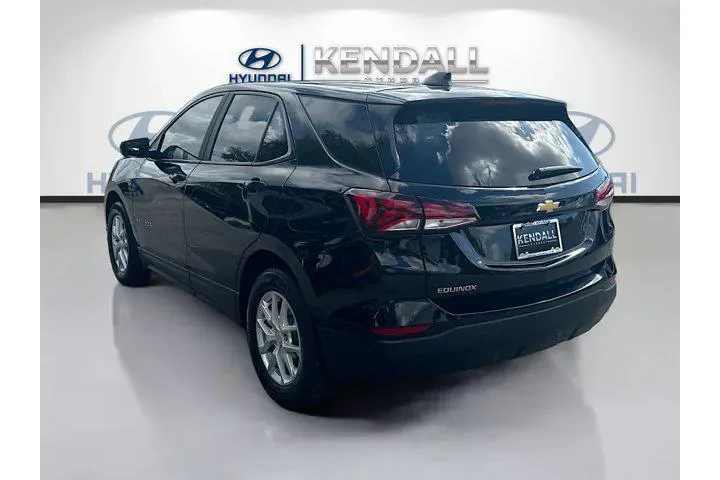 $15979 : Chevrolet Equinox 2024 LS 4d image 4