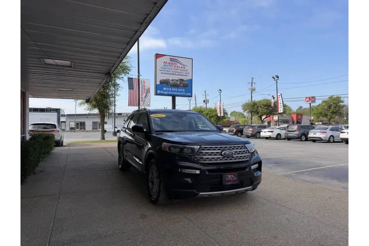 $25999 : 2022 Explorer Limited image 3