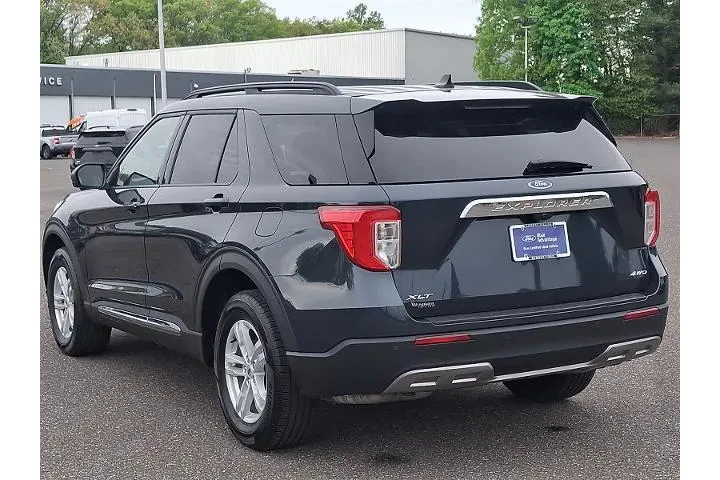 $34188 : Ford Explorer 2023 AWD XLT 4 image 4