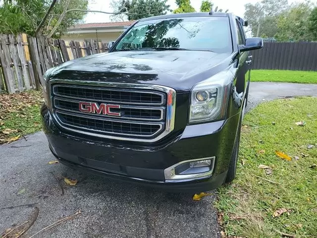 $13000 : 2016 GMC Yukon XL SLE image 1