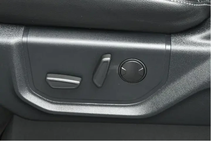 $36000 : Ford F-150 2020 4x4 XL 4dr S image 9