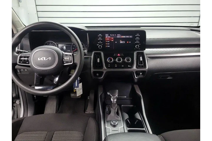 $22998 : Kia Sorento 2022 LX 4dr SUV image 9