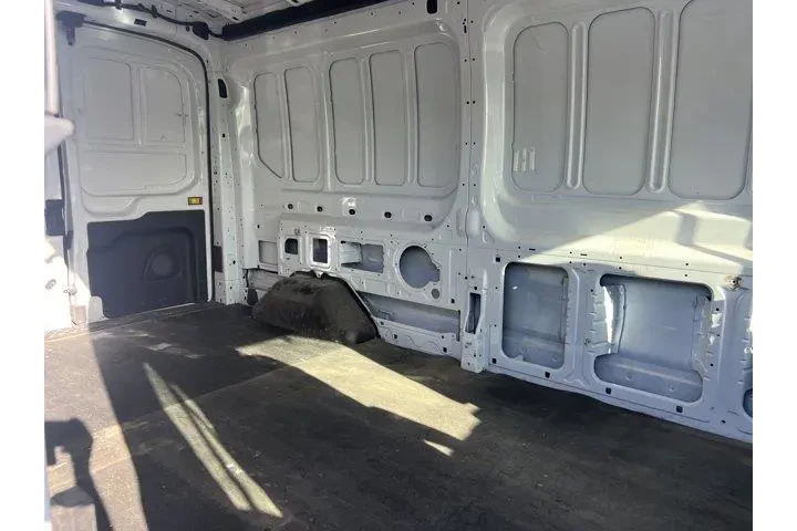 $36599 : Ford Transit 2023 AWD 250 3d image 8