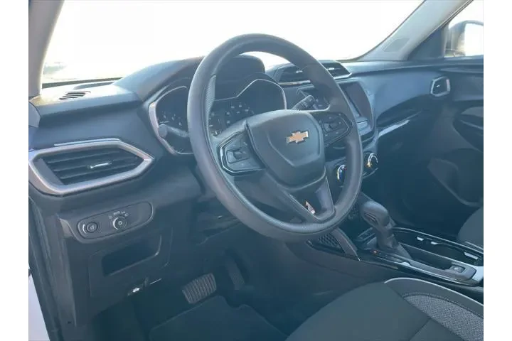 $17389 : Chevrolet Trailblazer 2023 L image 9